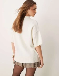 Gina Tricot Short Sleeve Knitted Oversized Sweater In Warm White For Women -Curated Apparel Shop 207736530 4