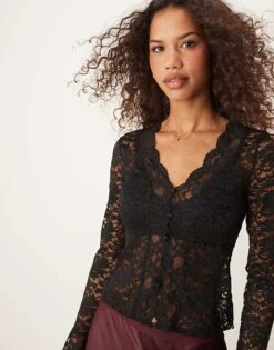 Gina Tricot Lace Top With Scalloped Edge Detail In Black For Women -Curated Apparel Shop 207736548 1 black 1