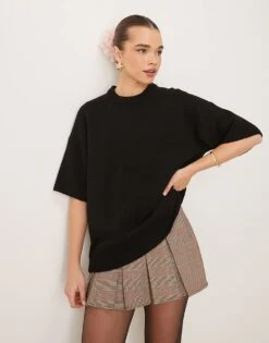 Gina Tricot Short Sleeve Knitted Oversized Sweater In Black For Women