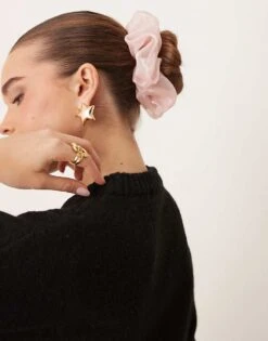 Gina Tricot Short Sleeve Knitted Oversized Sweater In Black For Women -Curated Apparel Shop 207736612 3