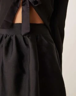 Gina Tricot Structured Puffball Mini Skirt In Black For Women -Curated Apparel Shop 207736629 3