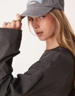 Gina Tricot Long Sleeve T-shirt In Washed Black For Women -Curated Apparel Shop 207810287 3