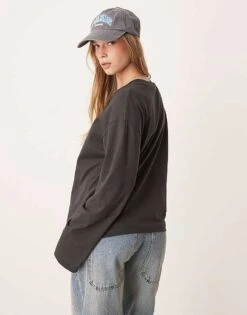 Gina Tricot Long Sleeve T-shirt In Washed Black For Women -Curated Apparel Shop 207810287 4