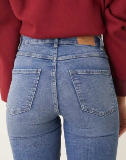 Gina Tricot Molly High Waist Super Skinny Stretch Jeans In Mid Washed Blue For Women -Curated Apparel Shop 207810301 4
