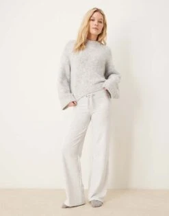 Gina Tricot Slim Low Waist Sweatpant Joggers In Light Grey Melange For Women -Curated Apparel Shop 207810327 1 lightgreymelange 1