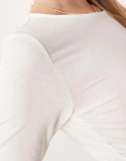 Gina Tricot Soft Touch Round Neck Jersey Long Sleeve Top In Off White For Women -Curated Apparel Shop 207810341 3