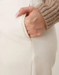 Gina Tricot Loose Fit Straight Leg Joggers In Cream For Women -Curated Apparel Shop 207913791 5