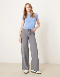 Gina Tricot Soft Touch Jersey Short Sleeve Top With Round Neck In Blue For Women Cornflower Blue -Curated Apparel Shop 207952525 4