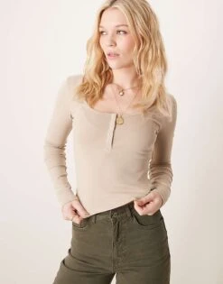 Gina Tricot Jersey Long Sleeve With Concealed Front Button Detail In Light Mole For Women Beige -Curated Apparel Shop 207952608 1 beige 1