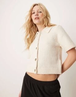Gina Tricot Knitted Short Sleeve Collar Cardigan In Cream For Women Light Beige -Curated Apparel Shop 207952660 1 lightbeige 1