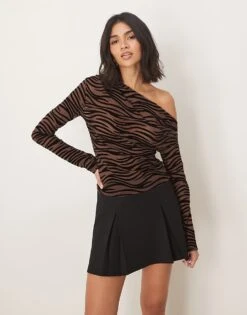 Gina Tricot Long Sleeve One Shoulder Asymmetric Top In Black Zebra Print For Women