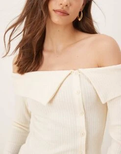 Gina Tricot Button Front Ribbed Long Sleeve Off The Shoulder Top In Cream For Women -Curated Apparel Shop 208239767 3